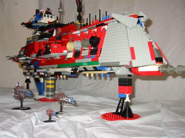 Lego ship 010