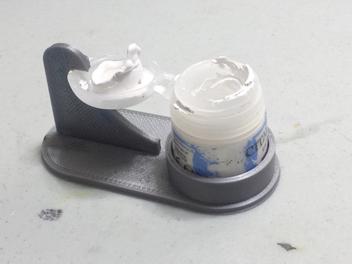 Painting Holder for Miniature Bits by Merto_Bohan, Download free STL model