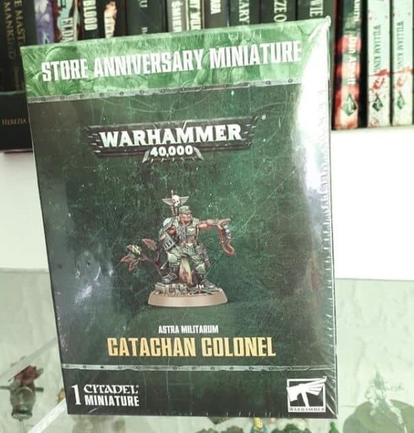 Exclusive 40k Catachan Colonel Sprue Pics!