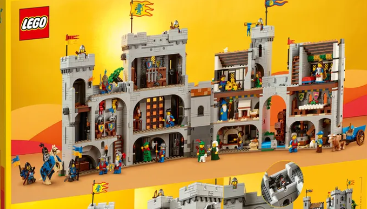 LEGO Lions Castle feature