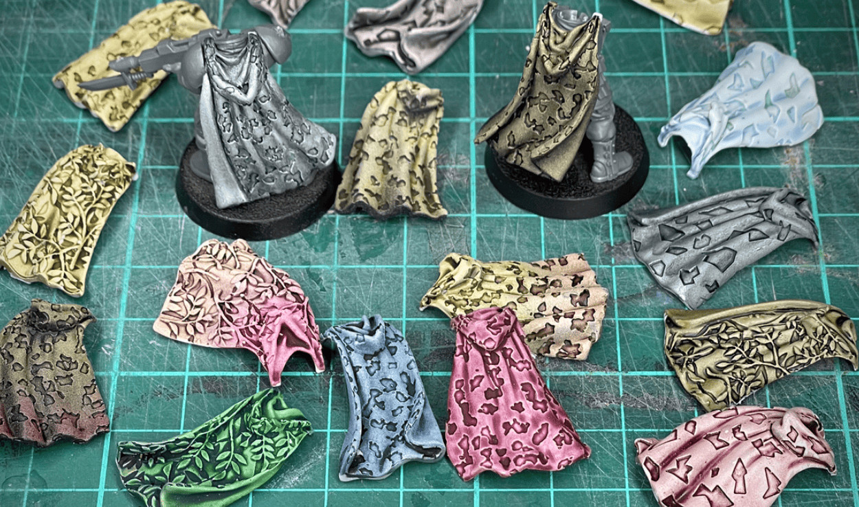 victoria miniatures cloaks