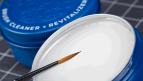 game-envy-brush-cleaner-product-image-with-clean-paint-brush-with-a-point