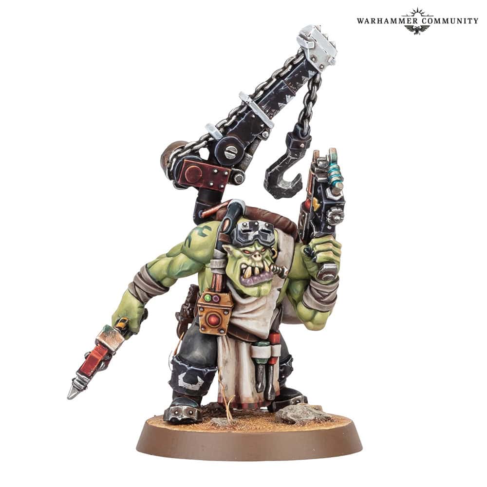 New Ork Mek miniature with field repair crane