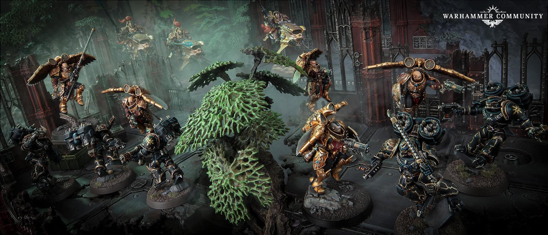 Adeptus Custodes Shield Host battling Chaos Space Marines